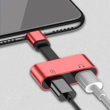 Charger l&#39;image dans la galerie, 2-in-1 Charging audio adapter for iphone