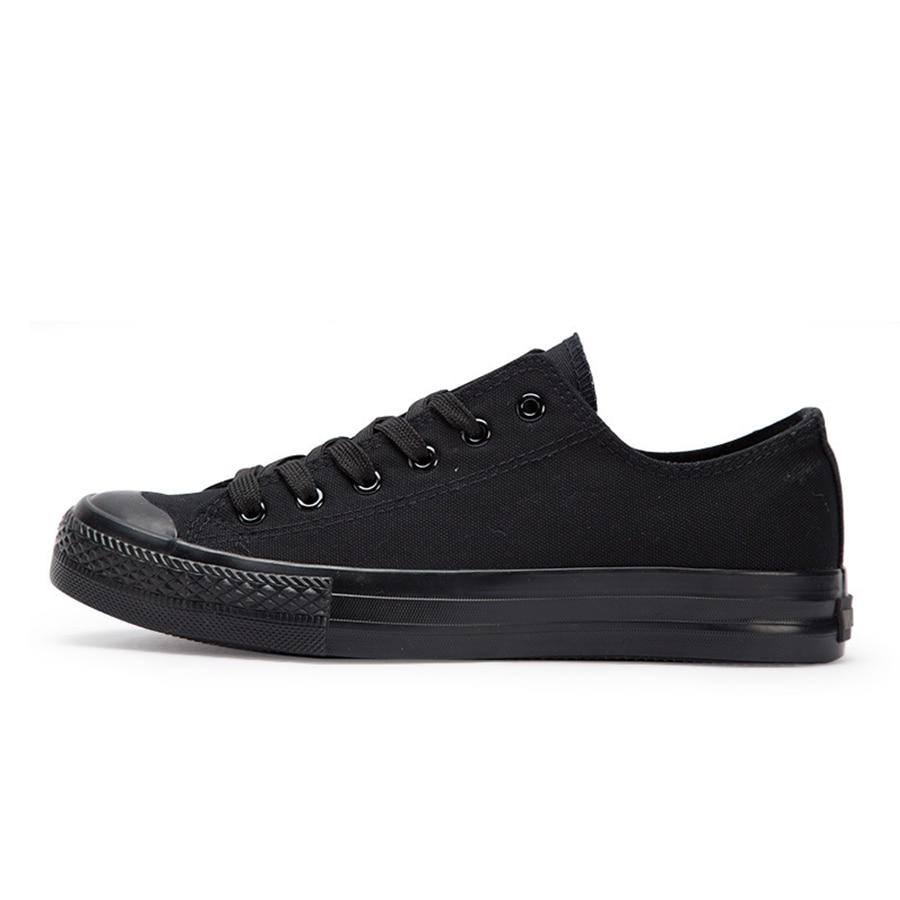 Classic pure black canvas shoes